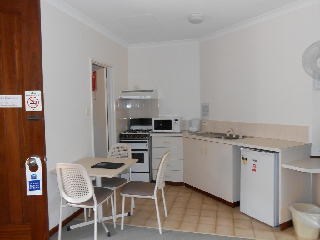 Augusta'S Georgiana Molloy Motel מראה חיצוני תמונה