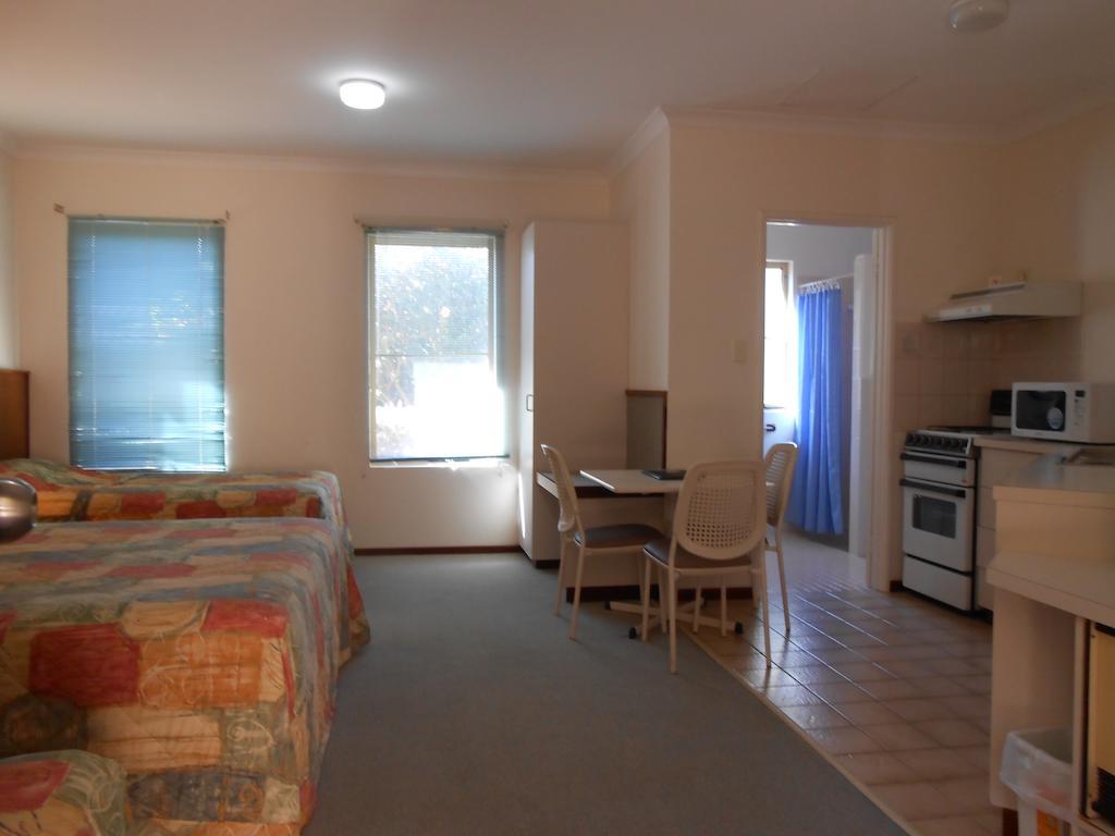 Augusta'S Georgiana Molloy Motel מראה חיצוני תמונה