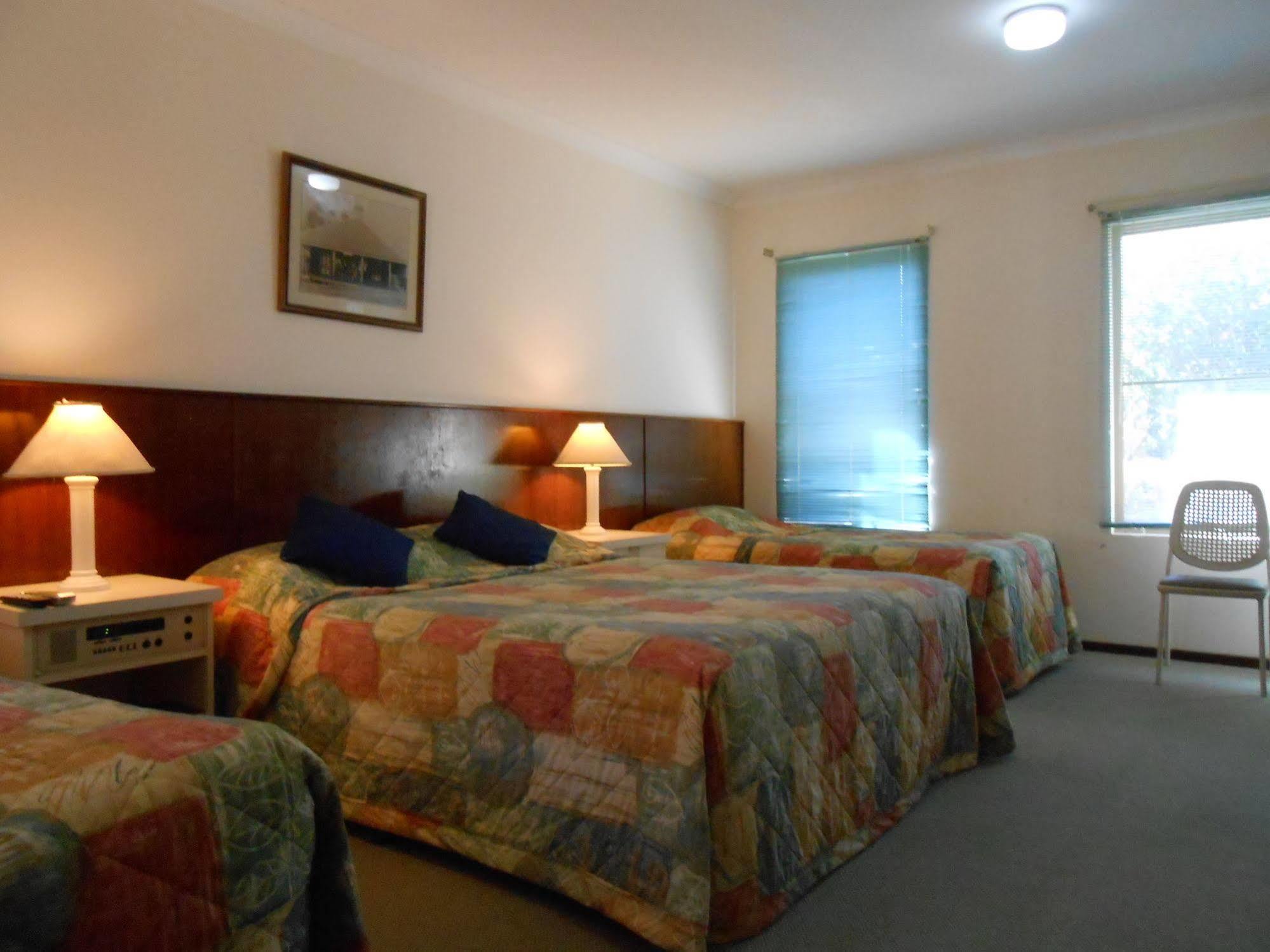 Augusta'S Georgiana Molloy Motel מראה חיצוני תמונה