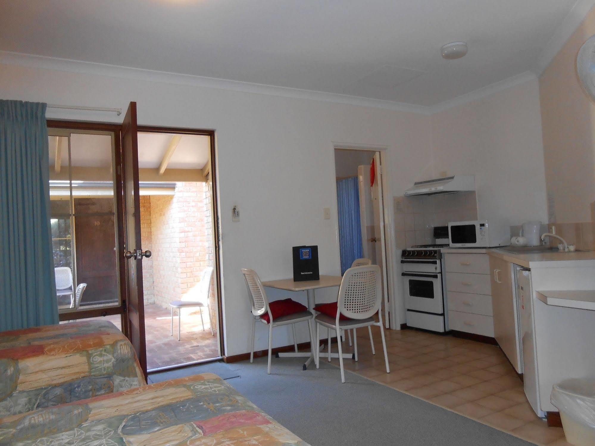 Augusta'S Georgiana Molloy Motel מראה חיצוני תמונה