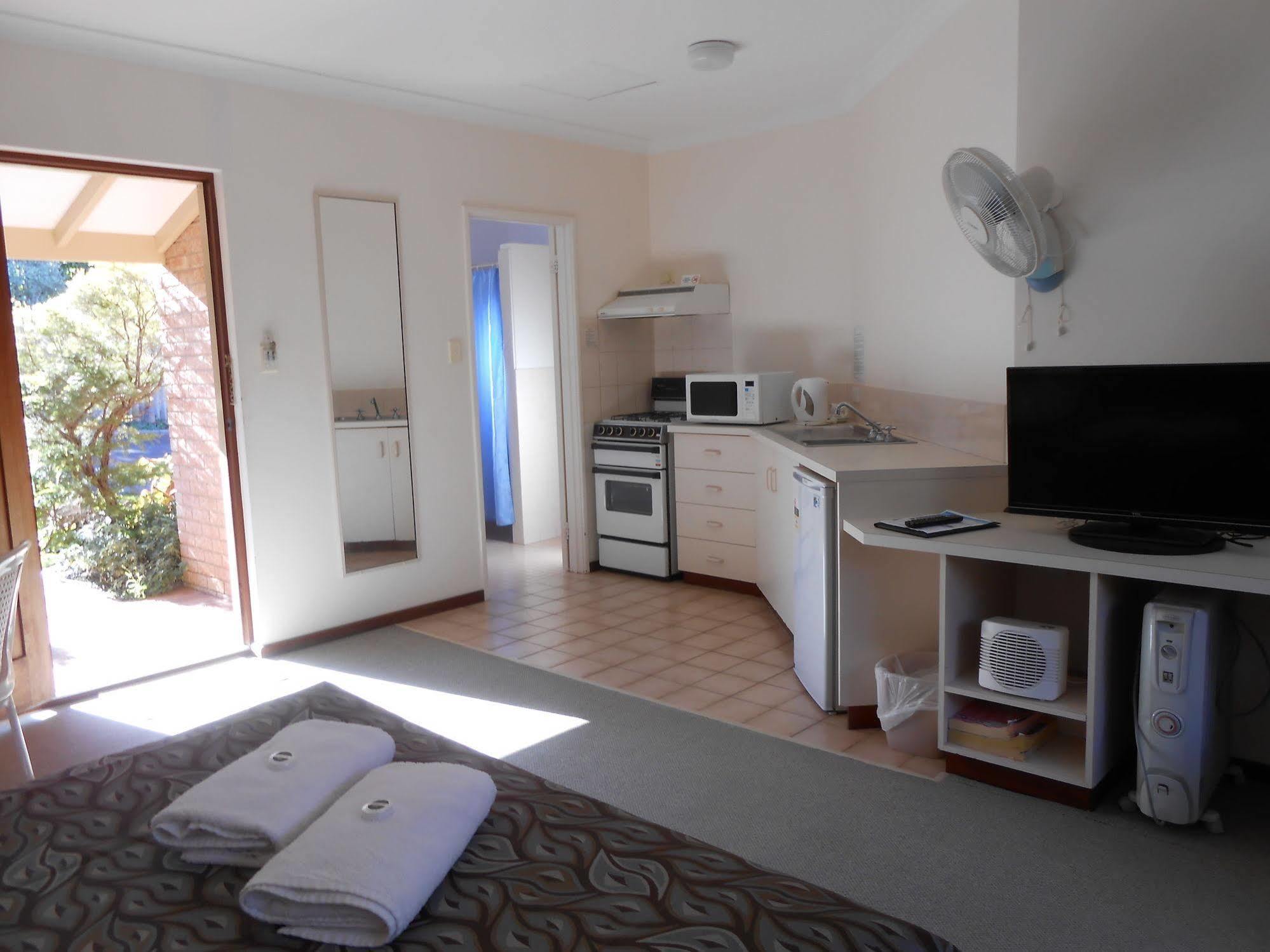 Augusta'S Georgiana Molloy Motel מראה חיצוני תמונה